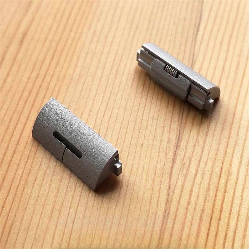 STRAP METALLIC PRÉCISION Les composants modulaires inserts à l'intérieur pour Roadster de Cartier 2618 2826 Watch Leather Band