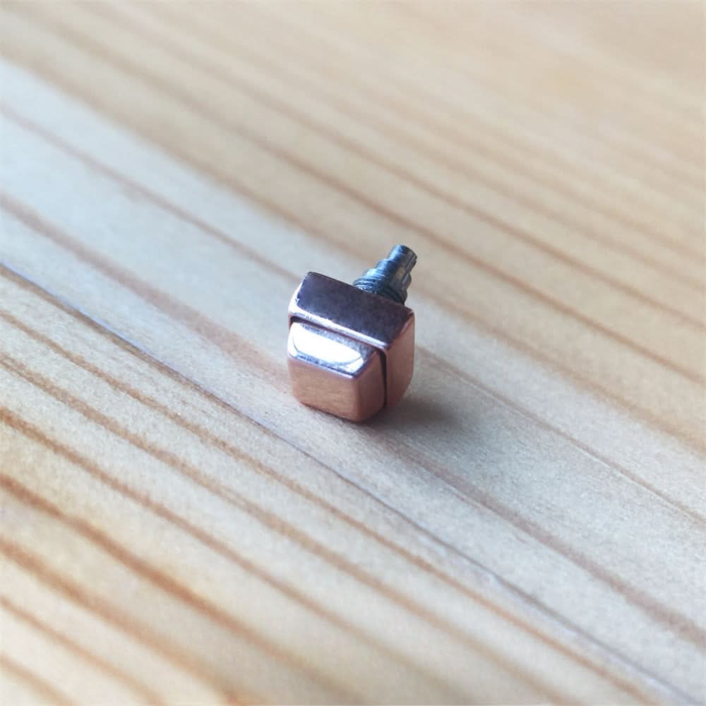 18K Gold Uhrenscheißer -Drücker -Taste für Pasha de Cartier 32 mm 2812 Uhrenbandschraubstab Teile