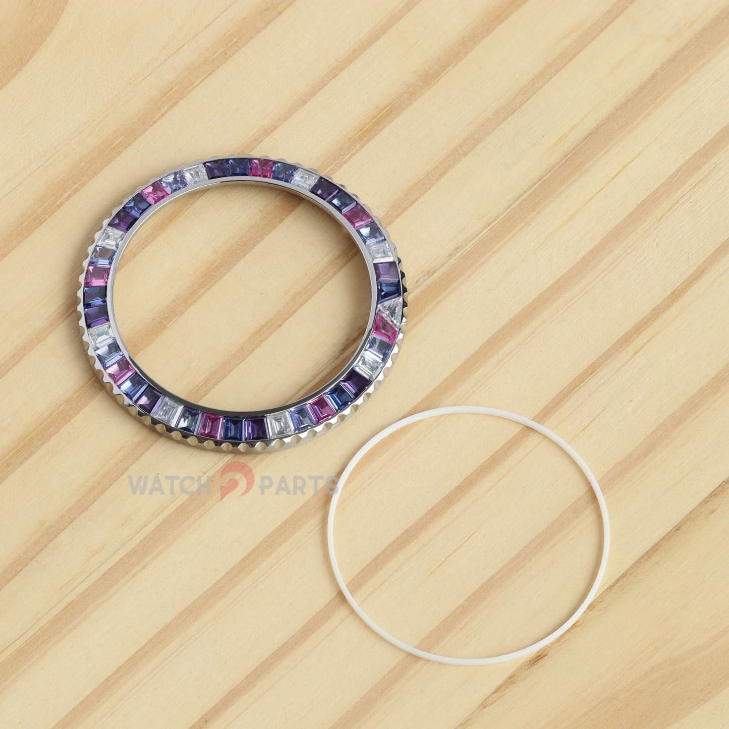 Mira el bisel para rubicias de yates rolex de 40 mm rubíes y zafiro azul sintético/espinela morada y moissanite