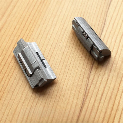 STRAP METALLIC PRÉCISION Les composants modulaires inserts à l'intérieur pour Roadster de Cartier 2618 2826 Watch Leather Band