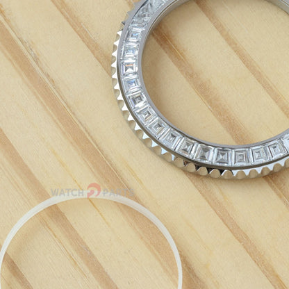 Безель с синтетическим муассанитом и бриллиантами для часов Rolex Submariner 40/41 мм. Драгоценный камень.
