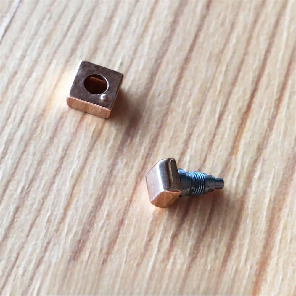 18K Gold Uhrenscheißer -Drücker -Taste für Pasha de Cartier 32 mm 2812 Uhrenbandschraubstab Teile