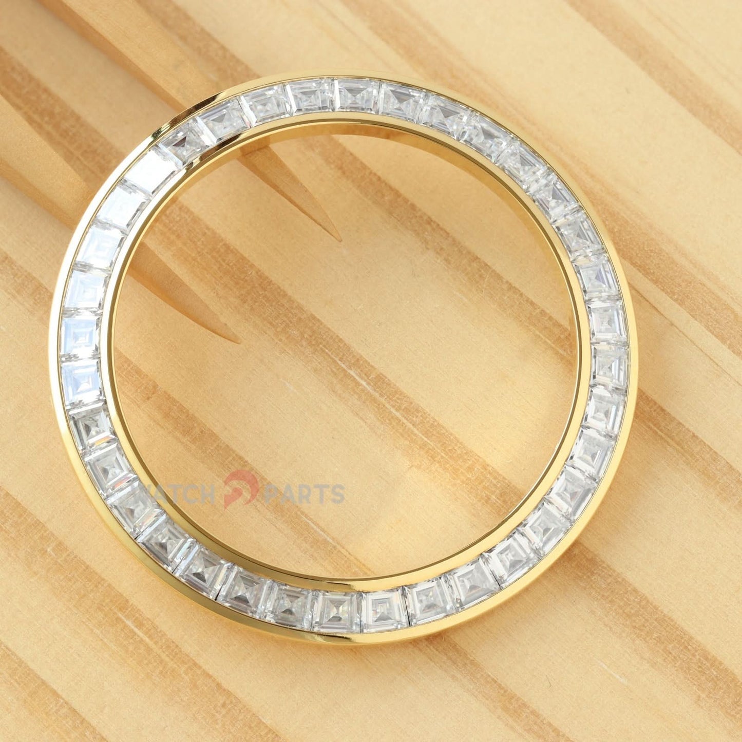 Bisel de reloj de oro de diamantes moissanite sintético para el bisel de piedra preciosa Rolex Daytona 40mm